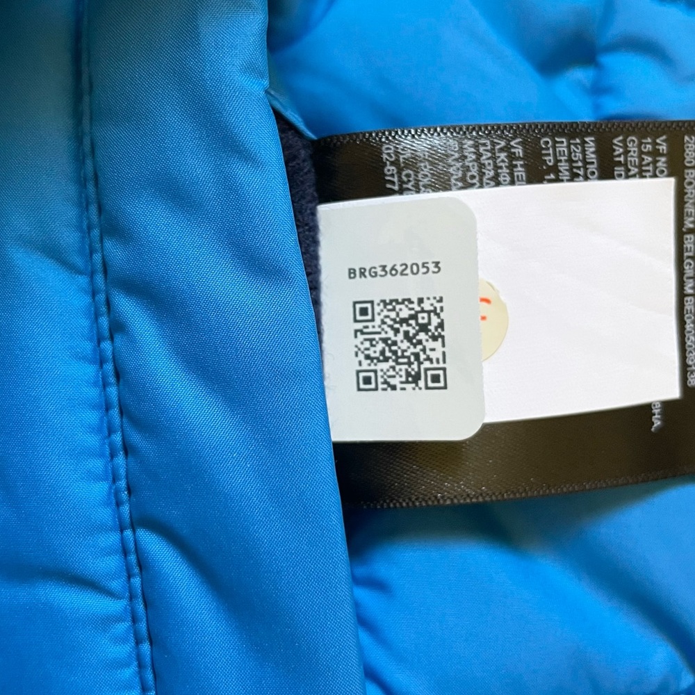 The North Face Boys’ Reversible Perrito Jacket - Picture 8 of 10